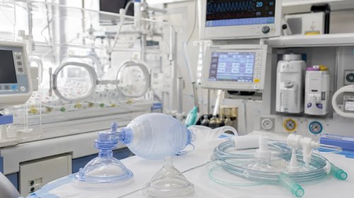 
Azərbaycanda analar və uşaqlar üçün milyonluq TENDER


