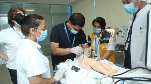 Yeni Klinikada neonatal reanimasiya üzrə simulyasiya təlimi keçirilib &ndash; FOTOLAR