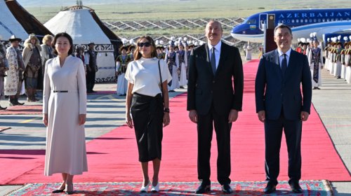 İlham Əliyev Qırğızıstanda səfərdədir - FOTO