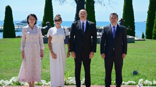 Prezident və birinci xanımın şərəfinə dövlət ziyafəti verildi