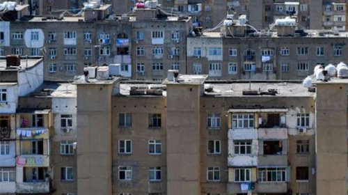 Azərbaycanda yaşayış evlərinin 65%-i 1946-1990-cı illərdə tikilib