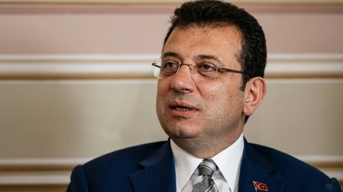 Əkrəm İmamoğlu CHP-dən istefa verdi