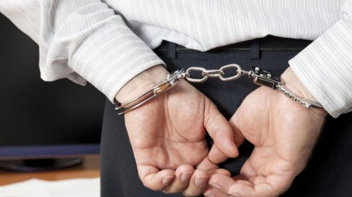 İş adamına 1 milyon manat "atan" biznesmenlə bağlı qərar verildi