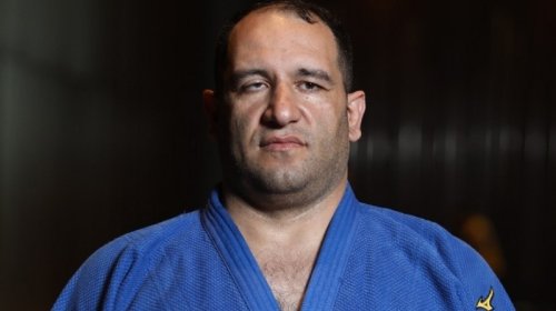 İlham Zəkiyev Avropa çempionatında finala vəsiqə qazanıb