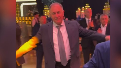 Generallar Şükür Həmidovun qızının toyunda rəqs etdilər - VİDEO
