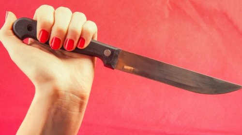 Masazırda 48 yaşlı kişi qətlə yetirildi, arvadı tutuldu