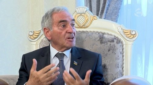 &ldquo;Bütün yayı qocalarla parkda nərd oynadım&rdquo; &ndash; 87 yaşlı aktyor