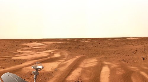 Marsın cənub yarımkürəsində qabığın altında anomal dərəcədə isti zona yerləşir