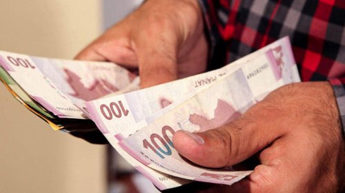 Ölkədə orta maaş 1176,7 manatdır
