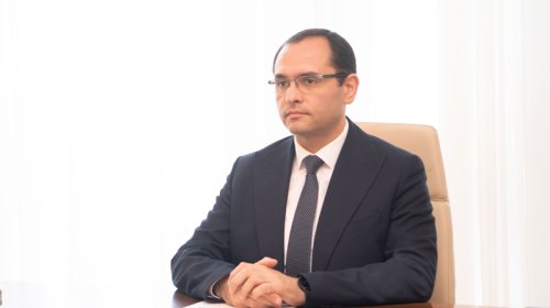 Nazir onu departament müdiri təyin etdi - FOTO
