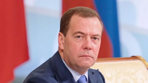Medvedyev: Rusiya ya böyük dövlət olacaq, ya da ümumiyyətlə mövcud olmayacaq