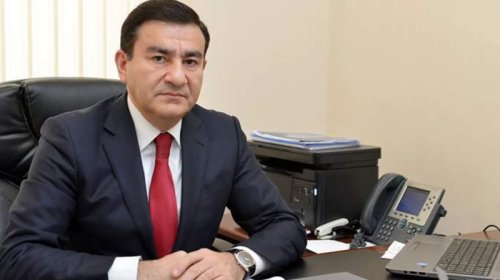 Prezident Famil Mustafayevi təltif etdi