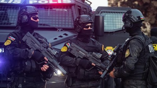 
Polis əməkdaşlarına silahlı müqavimət göstərən şəxs zərərsizləşdirildi