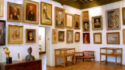 100 ildən çox yaşı olan rəsm əsərləri Azərbaycana hansı ölkələrdən və neçəyə gətirilib?
