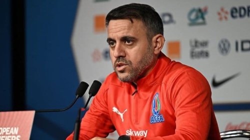 Ayxan Abbasov nə üçün müdafiə futboluna üstünlük verir?