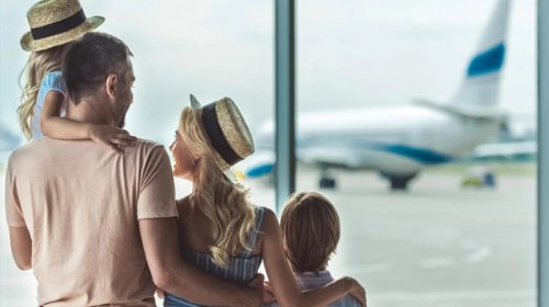 Britaniyada uşaqları valideynlərindən ayrı oturtmaq qadağan ediləcək