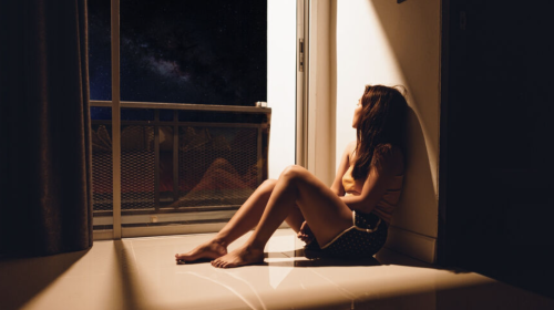 Psixoloq depressiya riskini azaltmağın yolunu açıqladı