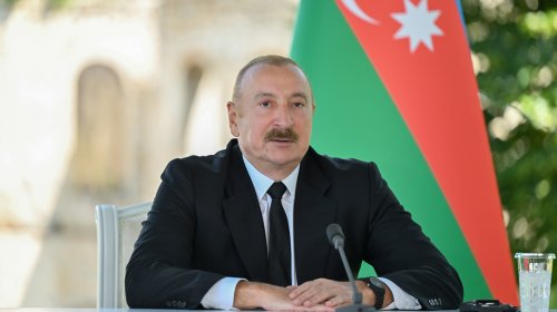 İlham Əliyev Türkmənistana işgüzar səfərdədir