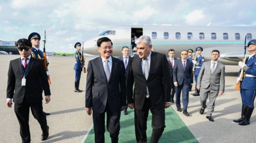 Laos Prezidenti Azərbaycana rəsmi səfərə gəldi - FOTO