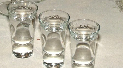 Alkoqol immun hüceyrələrini beyni məhv etməyə sövq edir &ndash; Alimlər