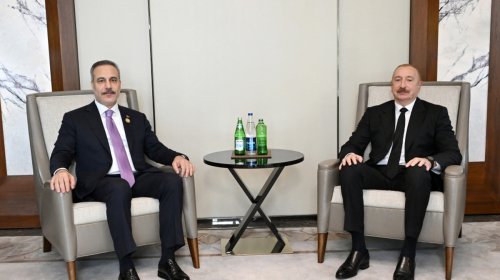 Prezident Türkiyənin xarici işlər nazirini qəbul etdi