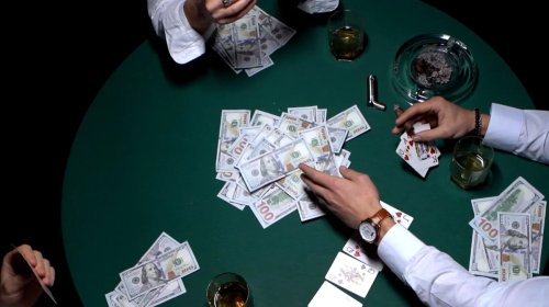 Bakıda dələduzluq: Sahibkarın bir milyon manatını mənimsədi, mərc oyunlarında uduzdu