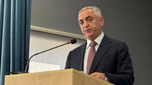 Prezident Elçin Yusubovu vəzifəsindən azad etdi