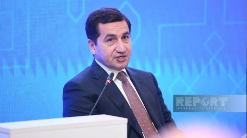 Hikmət Hacıyev: "Le Figaro", demək olar ki, hər gün Azərbaycan əleyhinə saxta materiallar dərc edir