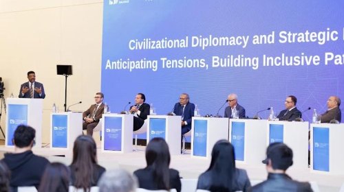 Heydər Əliyev Mərkəzində "Sivilizasiya diplomatiyası və strateji uzaqgörənlik" mövzusunda plenar sessiya keçirilib