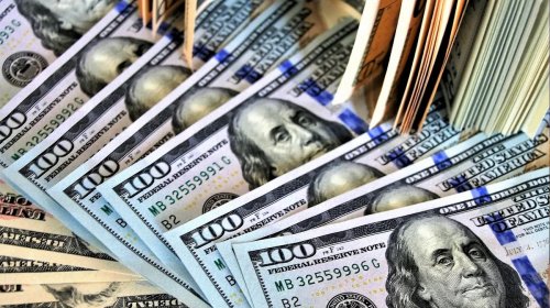 
Əhalinin dollara marağı azalır: Valyuta bazarında nə baş verir?