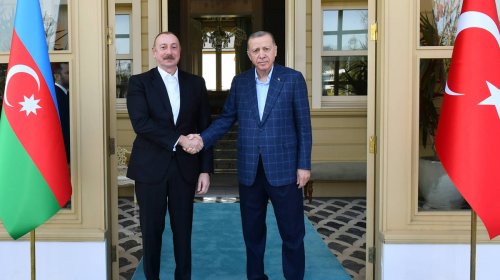 İlham Əliyev Respublika Günü münasibətilə Ərdoğanı təbrik etdi