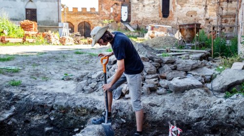 Dunay sahilində 4500 kvadratmetrlik Roma iqamətgahı aşkarlandı