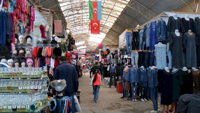 Karantindən sonra ticarət mərkəzlərinə axın olacaq? – “Nəinki qiymət artımı...”