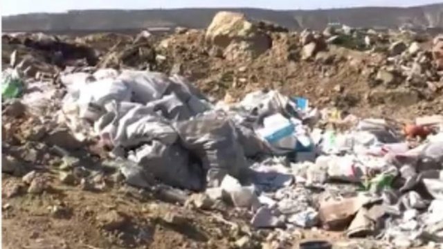 Yasamal qəbristanlığını zibilxanaya çevirirlər? (FOTO)