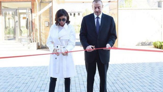 İlham Əliyev və Mehriban Əliyeva Sumqayıtda açılışda (FOTO)