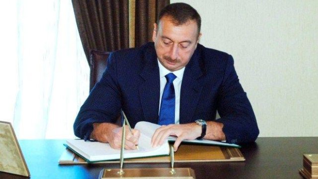 Prezidentin təltif etdiyi alim Muradov kimdir?
