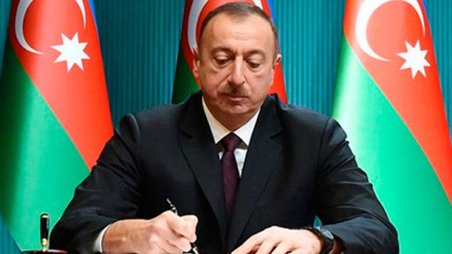 Prezident yeni icra başçısı təyin etdi (SƏRƏNCAM)