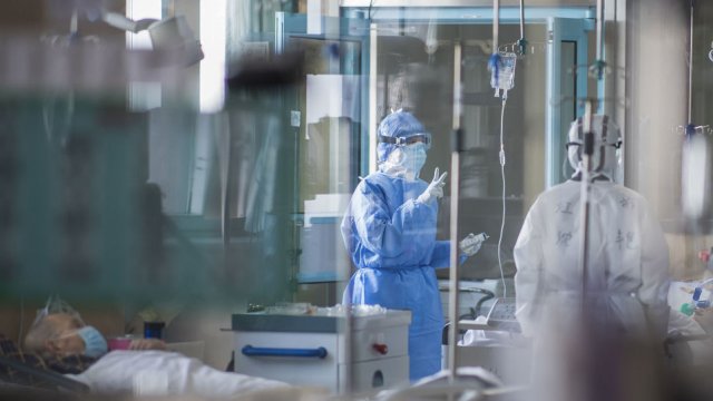 Azərbaycanlı jurnalist koronavirusa yoluxdu (FOTO)