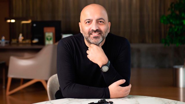 Mənsimovun bərəsi və kranı hərraca çıxarıldı (FOTO)