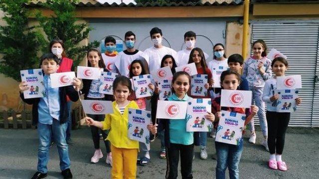 Bakıda məktəb direktoru karantini kobud şəkildə pozdu (FOTO)