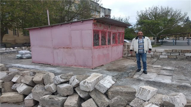 Hacıbala Abutalıbovun əlilə verdiyi obyekti təzə icra başçısı niyə sökdürür? (VİDEO)