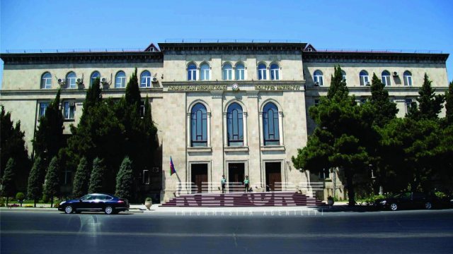 Nazirlikdə 8 nəfər işdən çıxarıldı (RƏSMİ)