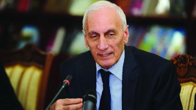 Yazılmamış romanın son nöqtəsi - Cahangir Məmmədli yazır