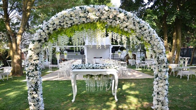 Karantində açıq havada toy etmək olarmı? - Rəsmi açıqlama