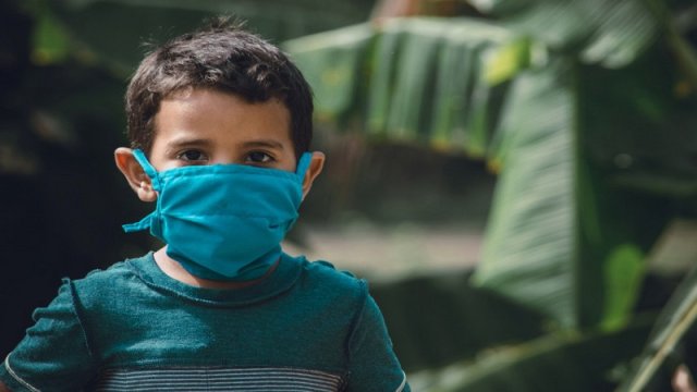 Uşaqların 90 faizi koronavirusa evdə yoluxur