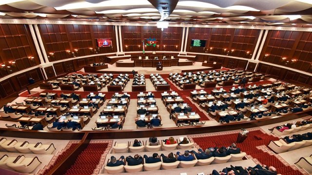 Milli Məclis ziyalıların bu təklifini qəbul etmədi (FOTO)