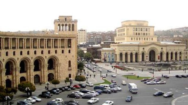 Erməni arxitektordan etiraf: İrəvan bizim deyil! (VİDEO)