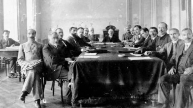 Azərbaycan Cümhuriyyəti dövründə dövlət büdcəsi necə qorunurdu? - ARAŞDIRMA...