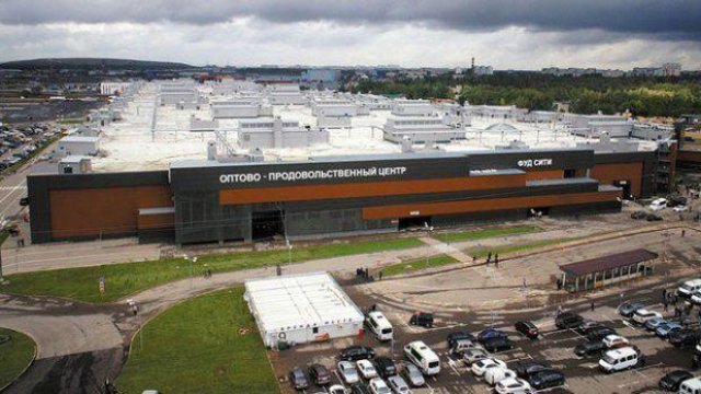 Moskvada azərbaycanlıların bazarına xüsusi təyinatlılar daxil oldu (VİDEO)