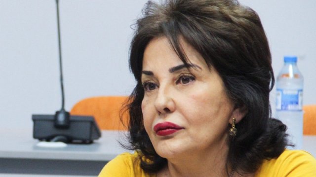Mən özüm də döyülmüşəm, uşaqlarımla küçədə qalmışam - Qadın sığınacağının rəhbəri